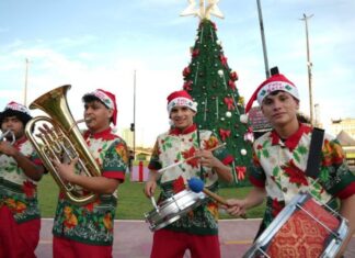 Parque Rio Negro abre programação natalina com noite de música, brincadeiras e chegada do Papai Noel