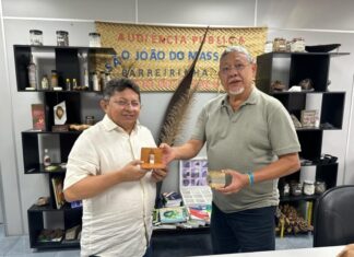 Sinésio Campos e Secretaria de Mineração discutem potencial do Amazonas para produção de fertilizantes