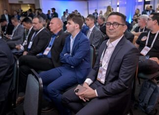 Daniel Almeida participa da Conferência da Unale sobre IA e mudanças climáticas, em Bento Gonçalves