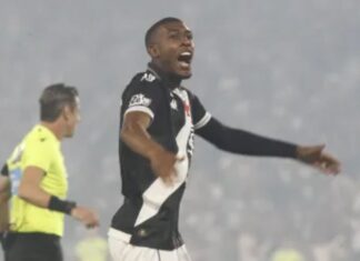Vegetti decide no fim, Vasco vence Fluminense e sai na frente na semifinal
