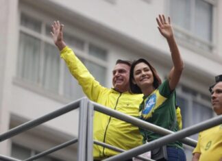 Bolsonaro pede a Moraes visitas permanentes de Michelle na PF