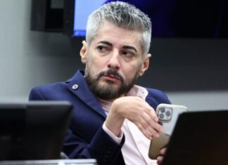 PF prende número dois da Previdência e filho do “Careca do INSS” em operação contra fraudes; senador é alvo de buscas