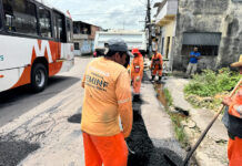 Prefeitura de Manaus executa obra de recuperação asfáltica no bairro Coroado