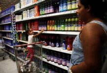 Supermercados vendem menos comida apesar da trégua da inflação