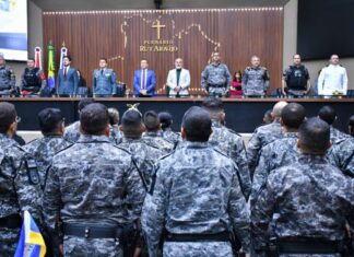 Cabo Maciel homenageia policiais peritos e técnicos explosivistas com Sessão Especial na Aleam