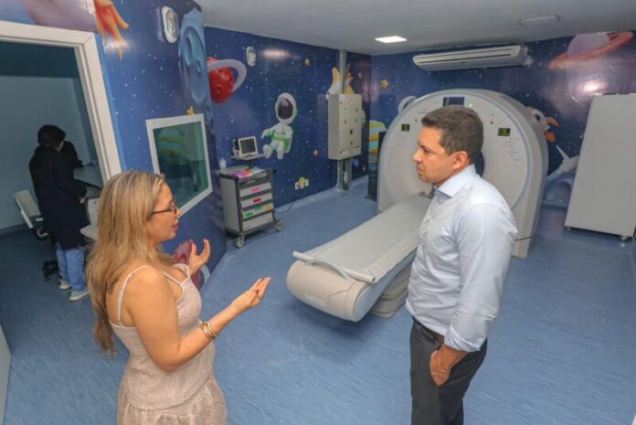 Com-emenda-de-R-300-mil-Delegado-Pericles-moderniza-Agencia-Transfusional-do-Hospital-e-Pronto-Socorro-da-Crianca-da-Zona-Oeste-Foto-Marcio-James