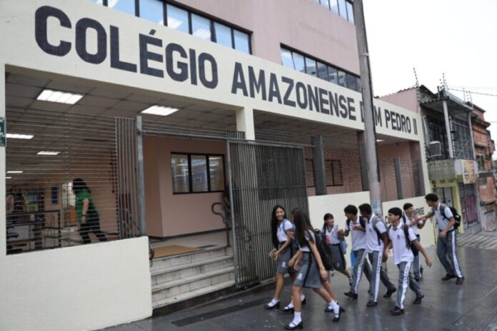 Educacao_Inicio-das-aulas-no-novo-predio-do-Colegio-Amazonense-Dom-Pedro-II_Foto_Euzivaldo_Queiroz-1024x682