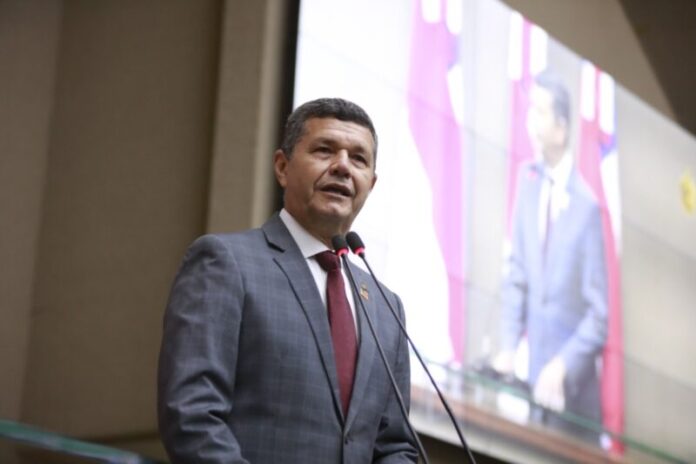 Em-plenario-Comandante-Dan-afirma-que-e-necessario-retomar-e-ocupar-os-territorios-que-estao-ocupados-pelas-faccoes-criminosas