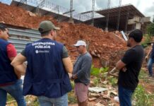 Defensoria realiza audiência para tratar sobre deslizamento de terra que atingiu sete casas no Tarumã