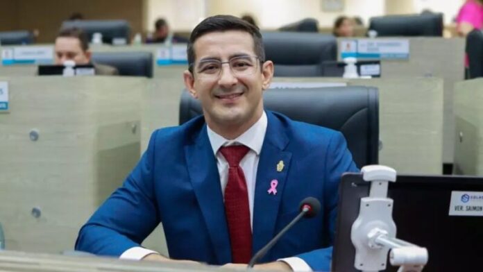 Saimon-Bessa-propoe-projeto-de-valorizacao-e-protecao-a-mulher-no-bairro-Zumbi-1024x576