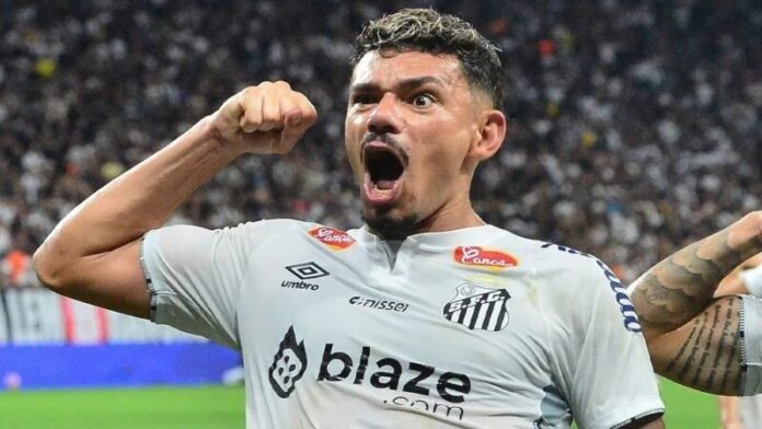 Santos encaminha empréstimo de Tiquinho Soares ao Mirassol