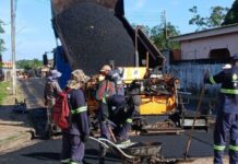 Asfalta Amazonas: Governo do Estado avança com obras de recuperação viária em Anori