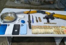 Em Carauari, homem é preso em posse de drogas, armas de fogo, dinheiro em espécie e material utilizado no tráfico