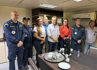 Adjuto Afonso acompanha atendimentos de saúde em Boca do Acre em parceria com a Marinha do Brasil