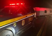 Acidente com ônibus de turismo deixa uma pessoa morta e 21 feridas no PR