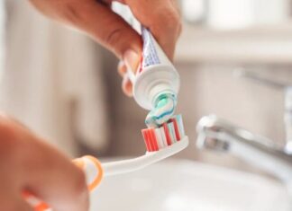 Escovar os dentes sem pressa faz diferença na prevenção da cárie