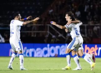 Cruzeiro vence Pouso Alegre e abre vantagem na semifinal do Mineiro