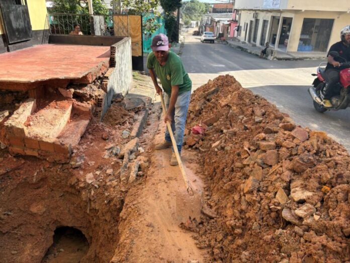 Prefeitura de Manaus recupera drenagem no bairro Compensa e melhora escoamento das águas pluviais próximo à ponte do rio Negro 4
