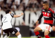 Corinthians e Flamengo empatam em jogo movimentado pelo Brasileirão