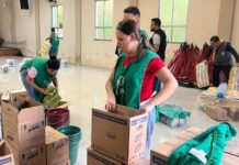 Igreja atingida por enchentes vira centro de ajuda humanitária em MG