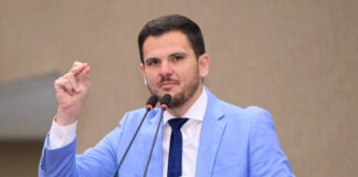 Renato Junior assume Prefeitura de Manaus com discurso de independência e foco em continuidade da gestão