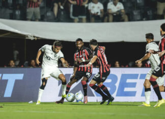 Vitória vence o Atlético-MG em casa e se afasta do Z4