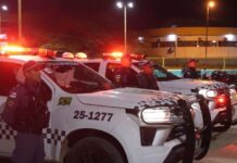 Três jovens são presos por tráfico de drogas em Manaus