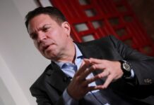 Alexandre Ramagem deixa prisão do ICE nos EUA