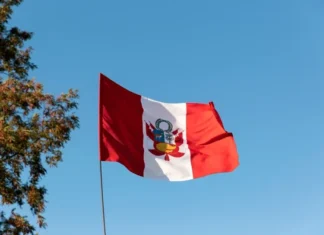 Peru vai às urnas neste domingo para escolher novo presidente e recém-recriado Senado