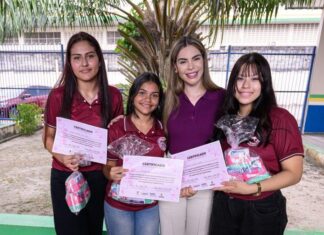Primeira-dama Thaisa Cidade participa de ação de dignidade menstrual e cidadania para estudantes da rede estadual