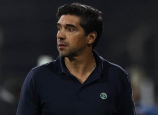 Palmeiras planeja renovar contrato de Murilo durante pausa da Copa do Mundo
