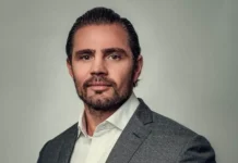 Advogados de Mauro Cid desistem de assumir defesa de Daniel Vorcaro após impasse nas negociações