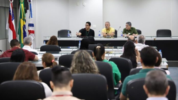 Assembleia-Legislativa-do-Amazonas-realiza-reuniao-para-orientar-servidores-sobre-atividades-no-periodo-eleitoral-Foto-Matheus-Rodrigues-Aleam