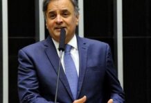 Aécio Neves desiste de concorrer à Presidência