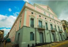 Um dos teatros mais antigos do Brasil reabre após reforma de R$ 21 milhões