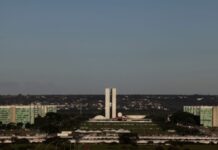 Governo prevê descongelar R$ 5,7 bi de ministérios
