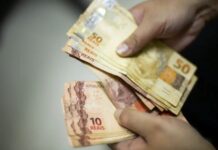 R$ 5 bilhões estão esquecidos em bancos; veja como consultar