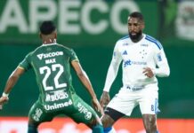 Sem gols, Chapecoense e Cruzeiro empatam nas oitavas da Copa do Brasil
