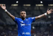 Cruzeiro vira sobre o Flamengo no Mineirão e impede rubro-negros de assumirem liderança do Brasileirão