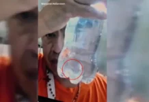 Vídeo mostra detento exibindo supostos vermes em água de centro de imigração dos EUA