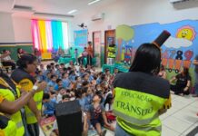 Alunos da educação infantil aprendem sobre segurança no trânsito em ação da Prefeitura de Manaus