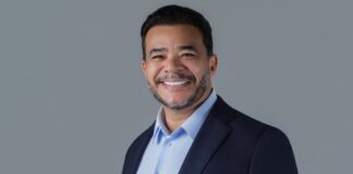 Cirurgião-dentista do Amazonas apresenta técnica de implante menos invasiva em congresso internacional