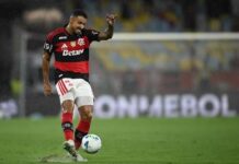 Danilo recusa convite da CBF, decide renovar com o Flamengo e já tem planos no clube após aposentadoria