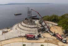 Parque Encontro das Águas avança com terceira concretagem das ‘asas’ de Niemeyer em obra da prefeitura