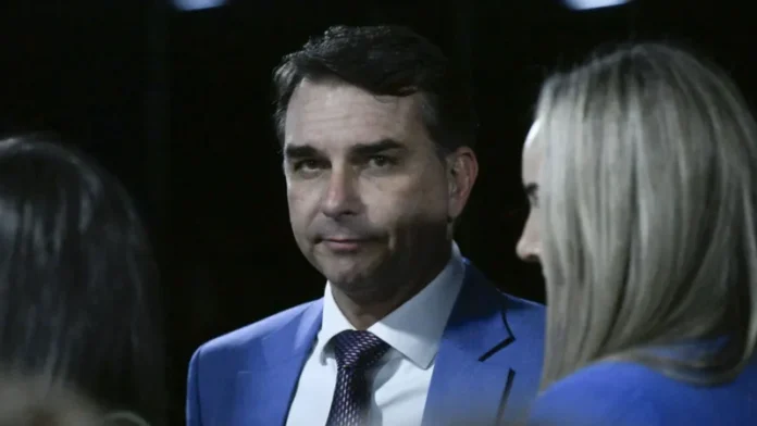 Flavio-Bolsonaro-e1792461077210