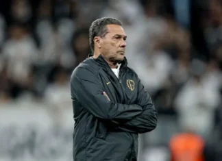 Luxemburgo nega convite do Corinthians e revela condições para voltar ao clube