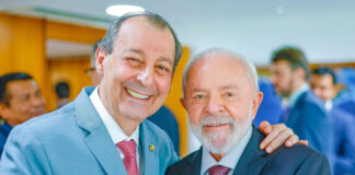 Boca de urna Pontual: Omar Aziz tem 61% contra 39% de Maria do Carmo; Lula aparece com 54,9% no Amazonas