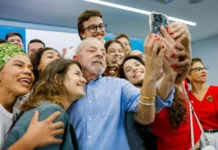 Lula muda estratégia de comunicação e amplia presença nas redes sociais para o segundo turno