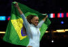 Após pausa de 3 anos, Rebeca Andrade brilha e é tricampeã mundial no salto